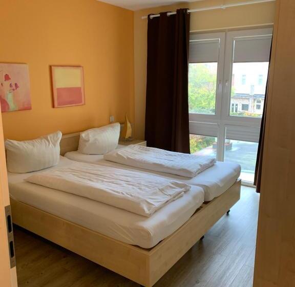 سوییت خانوادگی, Suite Hotel Villa Erika