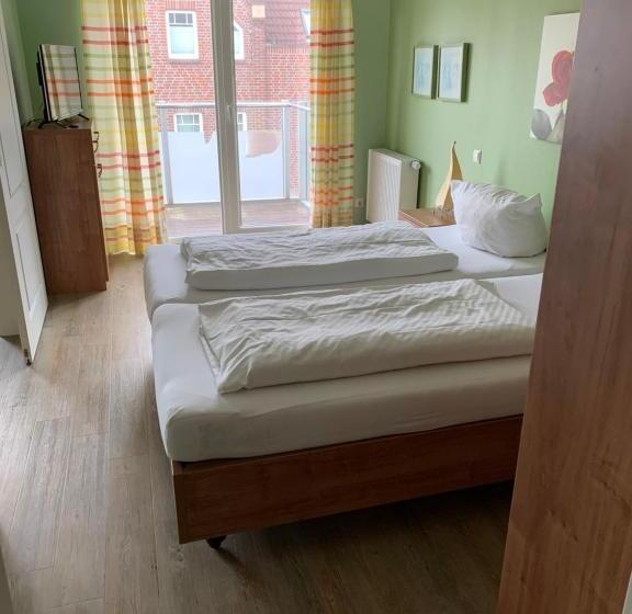 Полулюкс с Балконом, Suite Hotel Villa Erika