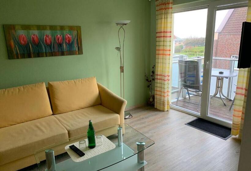 سوییت جونیور با بالکن, Suite Hotel Villa Erika