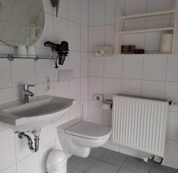 سوییت جونیور با چشمانداز دریا, Suite Hotel Villa Erika