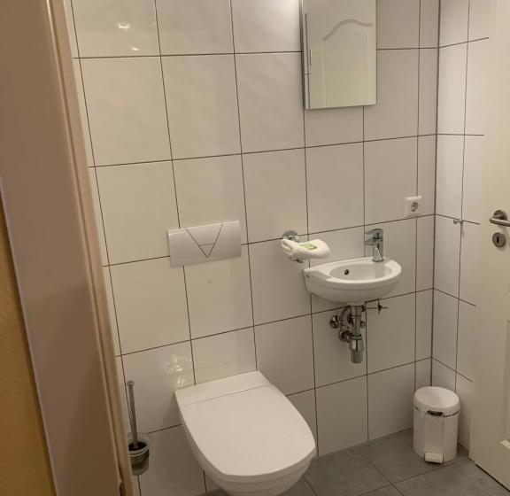 سوییت خانوادگی, Suite Hotel Villa Erika