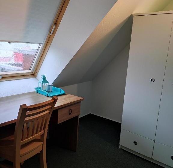 سوییت جونیور با چشمانداز دریا, Suite Hotel Villa Erika