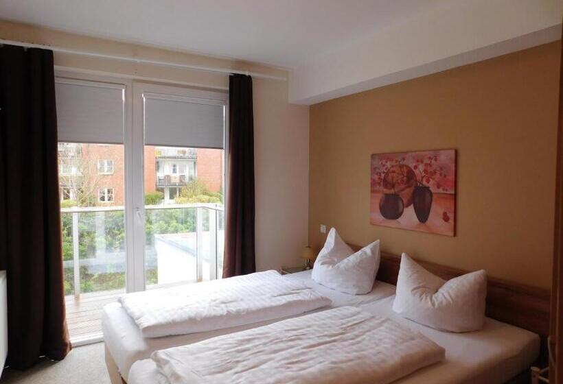 سوییت جونیور لوکس, Suite Hotel Villa Erika