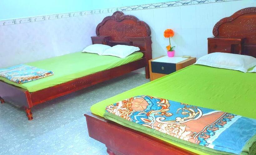 اتاق استاندارد چهار تخته, Thuy Hang Motel