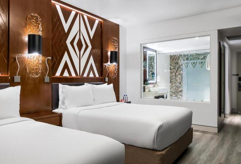 스탠다드 룸 더블 침대 2개, Crowne Plaza Fiji Nadi Bay Resort & Spa, An Ihg