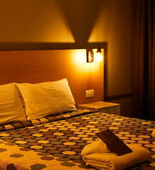 غرفة قياسية مزوَّدة بشُرفة, Arc Hotel Tirana