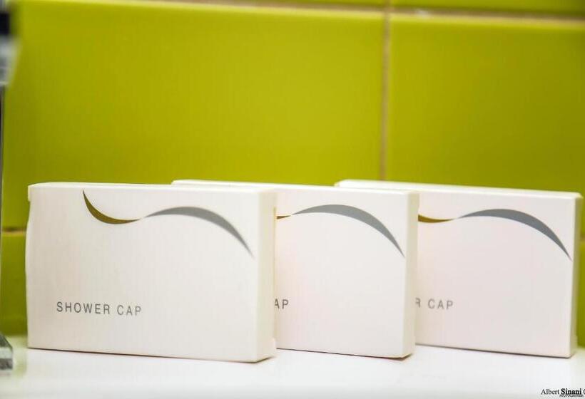 غرفة قياسية ثلاثية, Arc Hotel Tirana