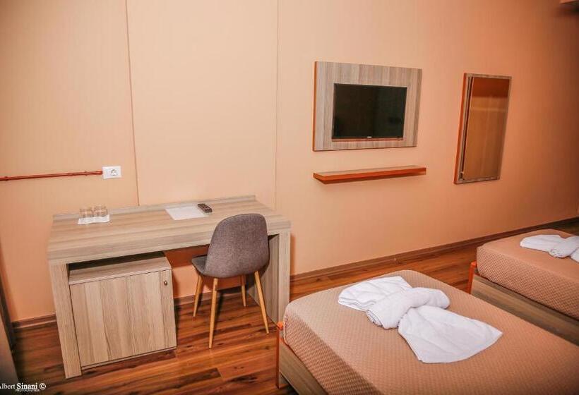 غرفة قياسية, Arc Hotel Tirana