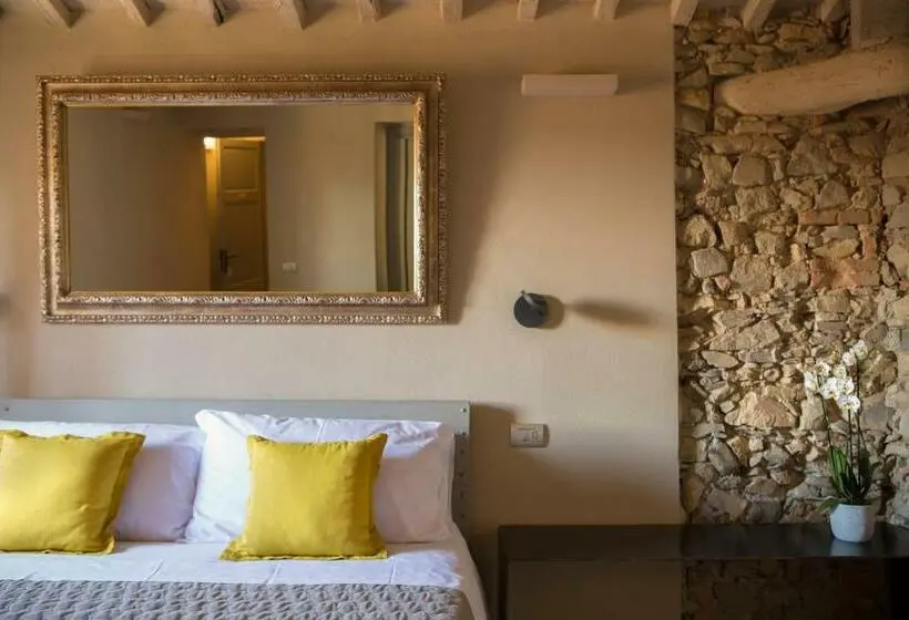 デラックスルーム, Camere Di Via Montebello