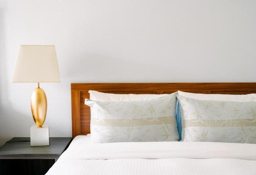اتاق سوپریور با تخت بزرگ, He Sen B&b