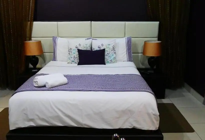 سوییت اجرایی, Inca Rose Guest House