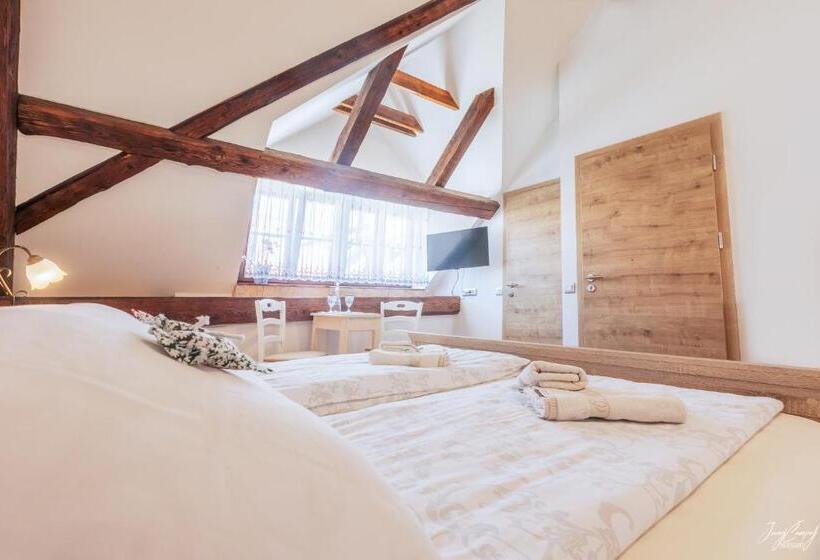 اتاق استاندارد, Hiša Linhart, Hotel & Restaurant