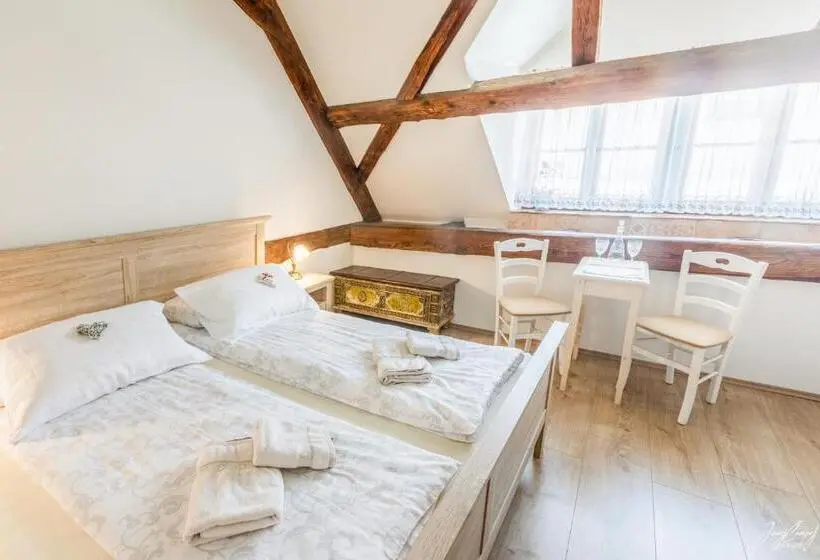 اتاق استاندارد, Hiša Linhart, Hotel & Restaurant