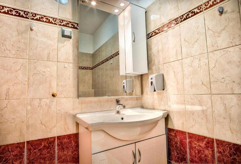 اتاق استاندارد, Hiša Linhart, Hotel & Restaurant