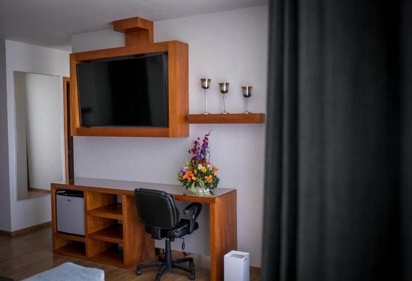 סוויטה דלוקס, Amd