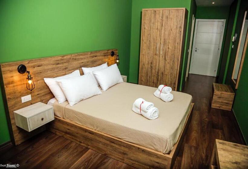 غرفة قياسية, Arc Hotel Tirana