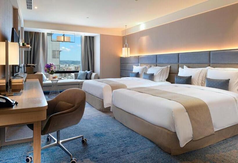 اتاق سوپریور چهار تخته, Caesar Park Hotel Banqiao