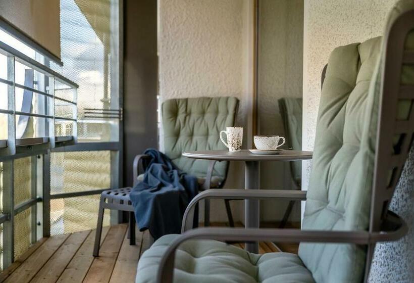 Camera Deluxe, Frechdachs