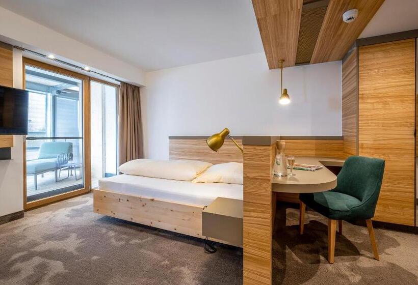 Camera Deluxe Singola, Frechdachs