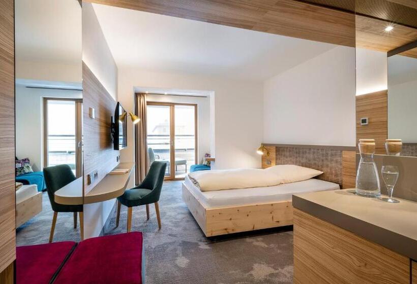 Camera Deluxe Singola, Frechdachs