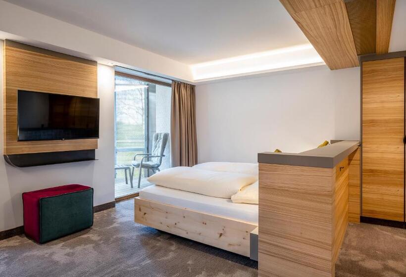 Camera Superiore, Frechdachs