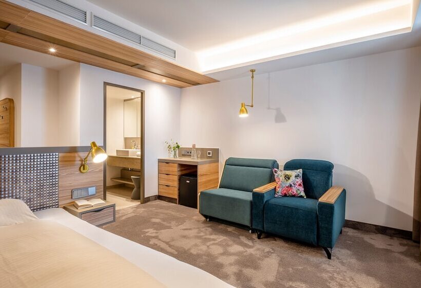 Camera Deluxe Singola, Frechdachs