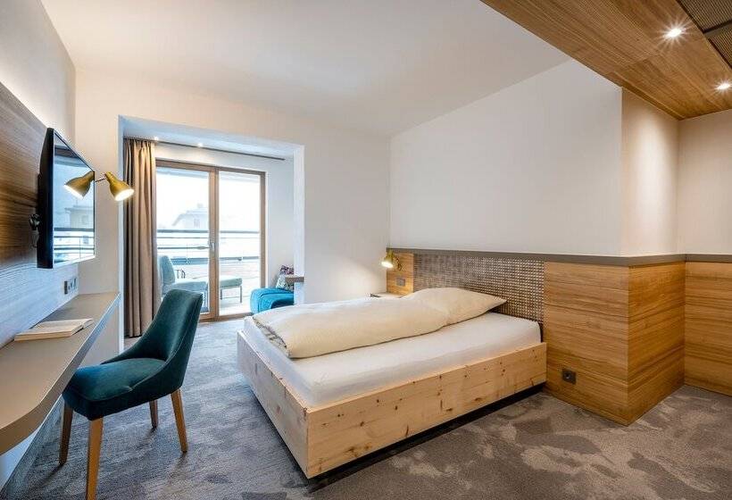 Camera Deluxe Singola, Frechdachs