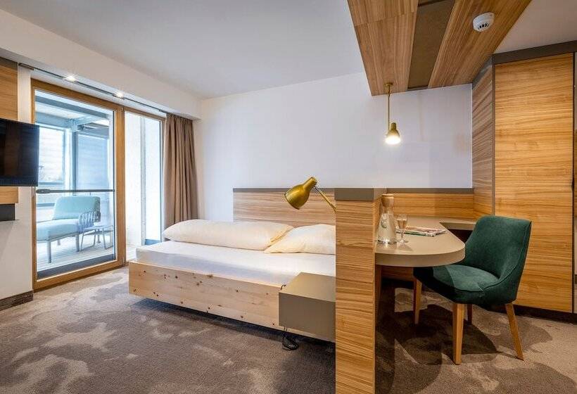 Camera Deluxe Singola, Frechdachs