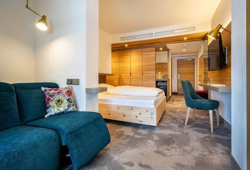 Camera Deluxe Singola, Frechdachs