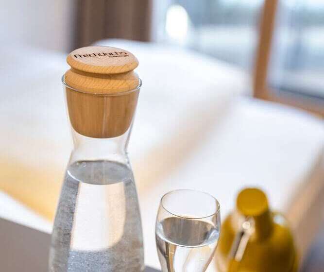 Camera Superiore Singola, Frechdachs