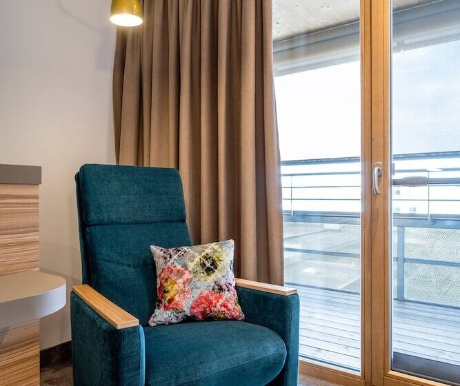 Camera Superiore Singola, Frechdachs