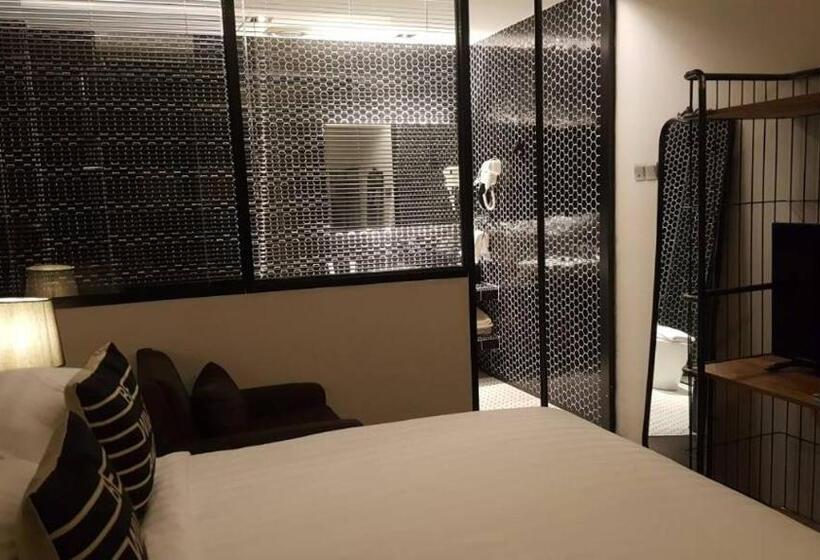 バス共有のスタンダードルーム, M Boutique Kampar