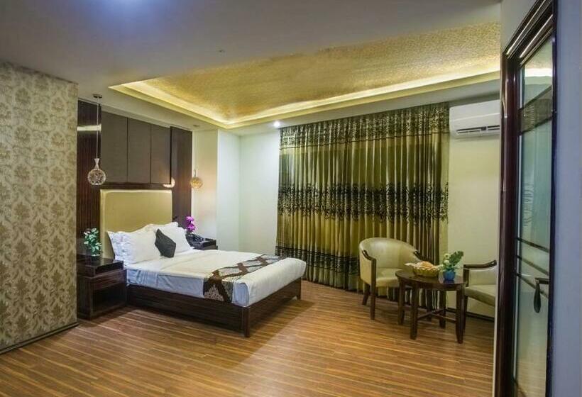 اتاق لوکس, Noorjahan Grand