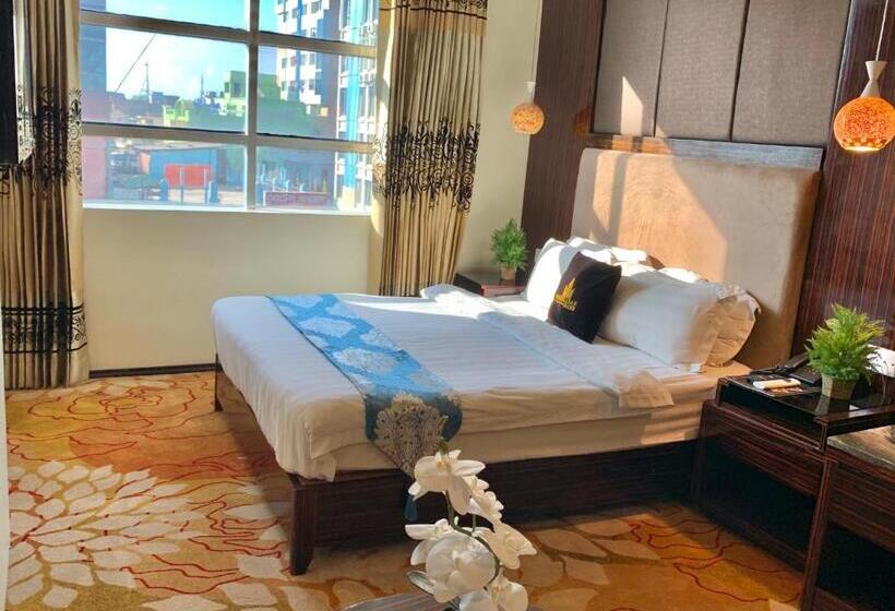 اتاق لوکس, Noorjahan Grand