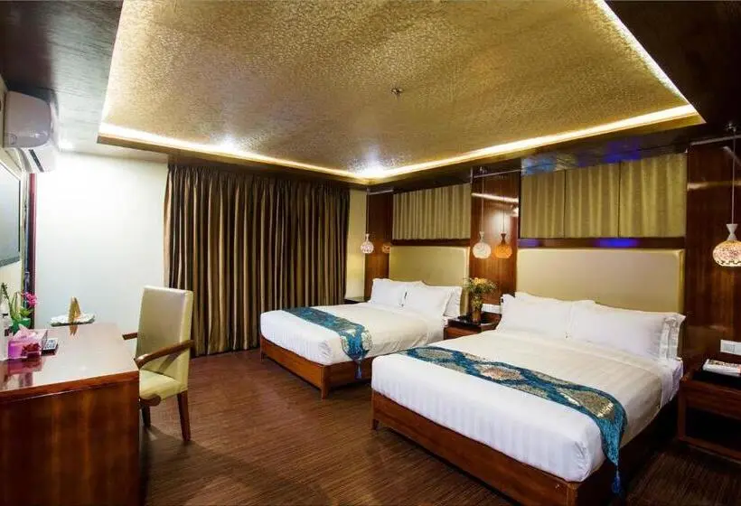 اتاق خانوادگی, Noorjahan Grand