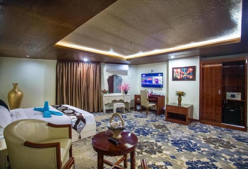 سوئیت با تخت بزرگ, Noorjahan Grand