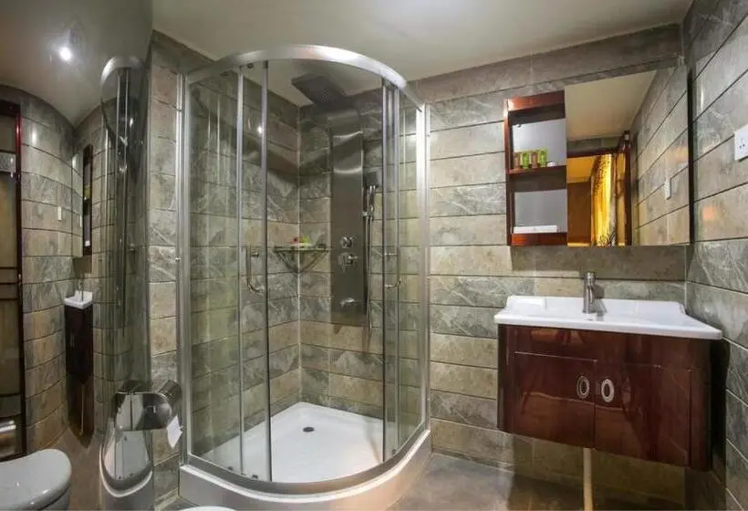 اتاق اکونومی, Noorjahan Grand