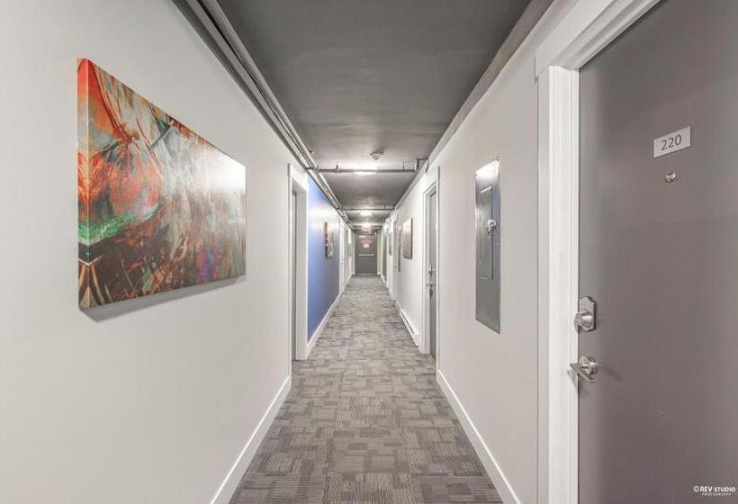 豪华房间, Queens