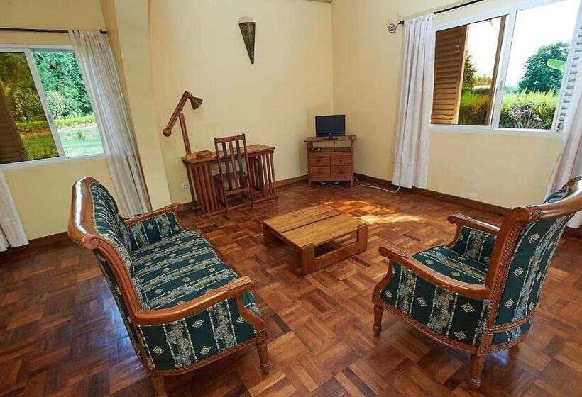 استودیو استاندارد با چشمانداز باغ, Riviera Garden