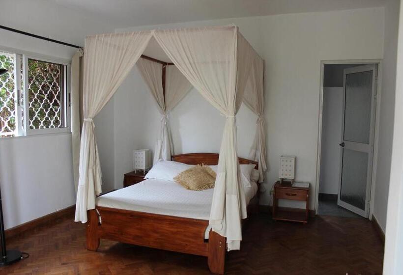 بنگله خانوادگی, Riviera Garden