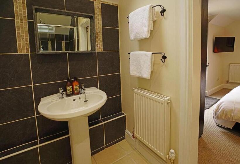 غرفة قياسية مطلّة علي الحديقة, The Greyhound Inn