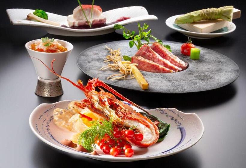 غرفة قياسية مطلّة علي البحر, Kissho Caren