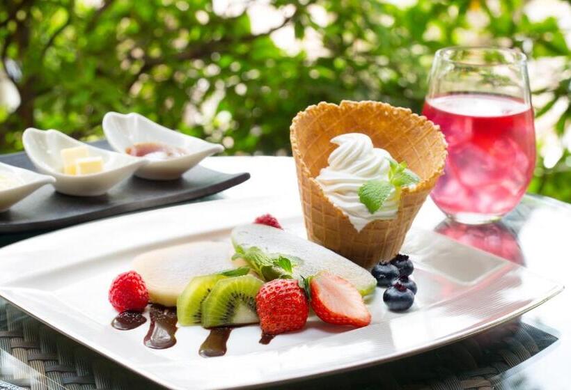 جناح مطلّ علي البحر, Kissho Caren