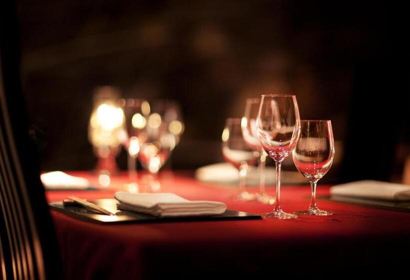 غرفة قياسية مطلّة علي البحر, Kissho Caren