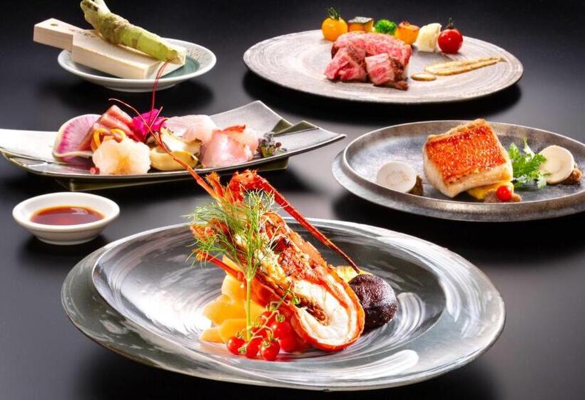 غرفة قياسية مطلّة علي البحر, Kissho Caren