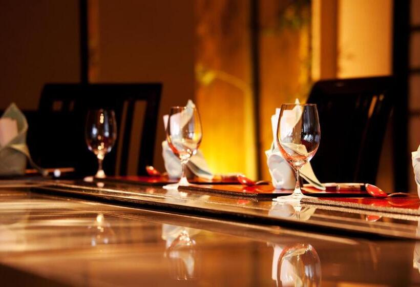 غرفة قياسية مطلّة علي البحر, Kissho Caren