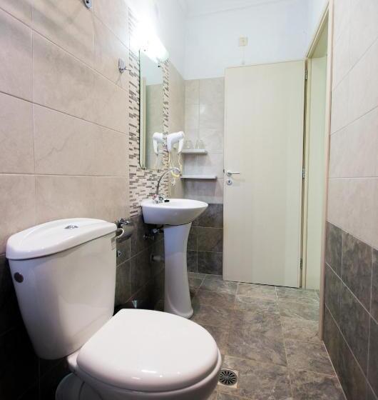 标准间, Angeliki Beach