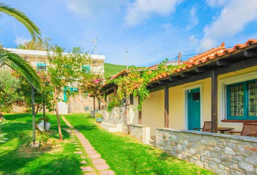 标准平房, Angeliki Beach