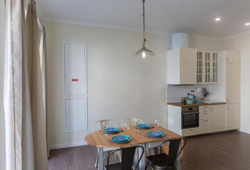 家庭工作室, My Angra Charming House