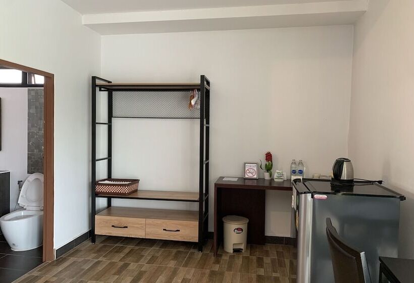 家庭间, Busaya Resort & Cuisine